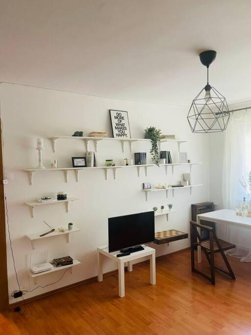 Chic Retreat Timisoara Apartment Exterior foto