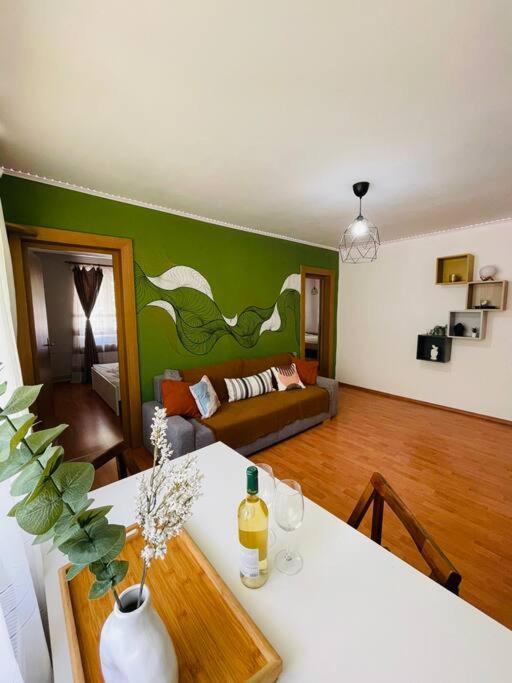 Chic Retreat Timisoara Apartment Exterior foto